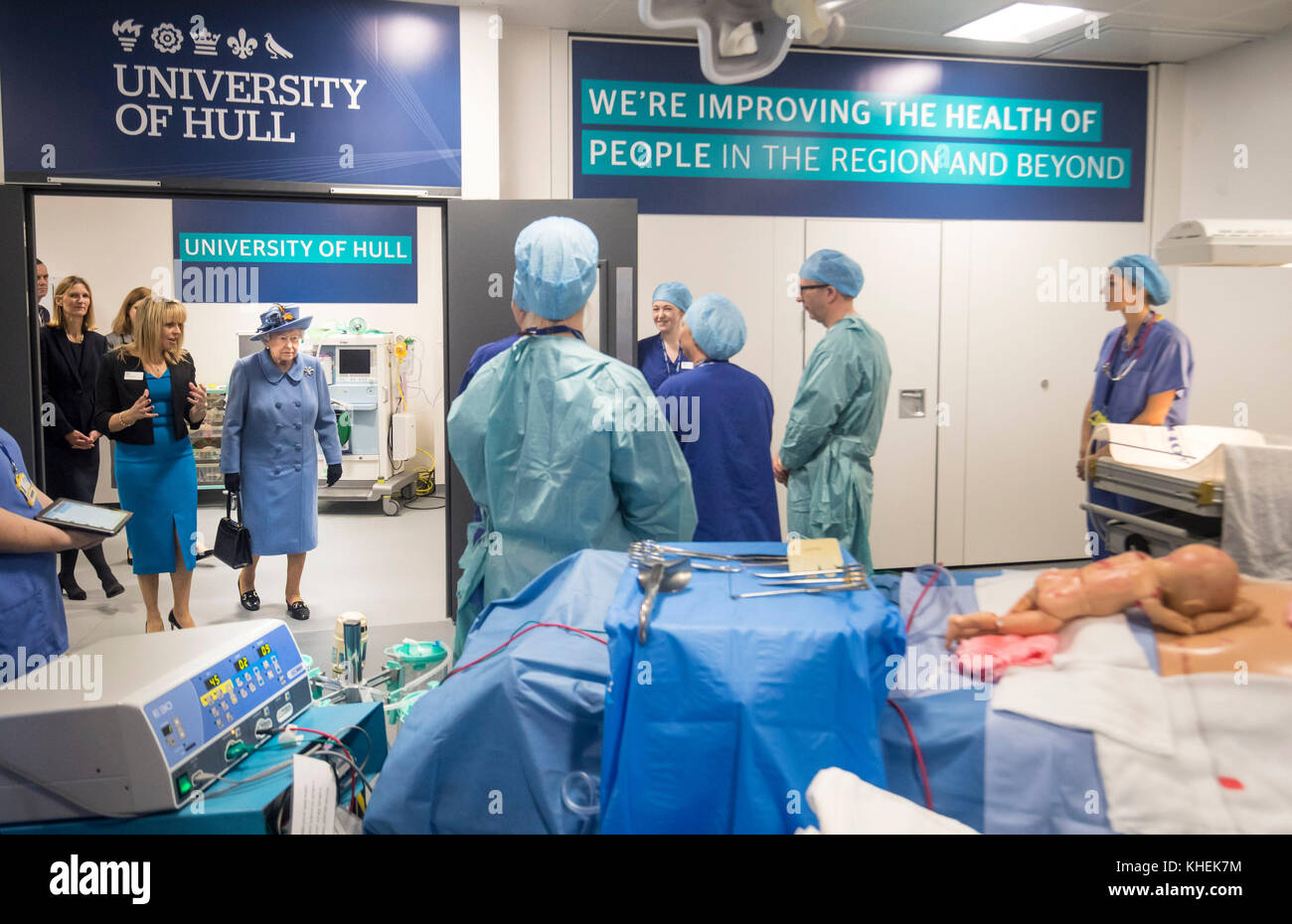 Queen Elizabeth II during a visit to the University of Hull, where she opened the Allam Medical Building, while visiting the city to mark its year as the UK City of Culture. Stock Photo