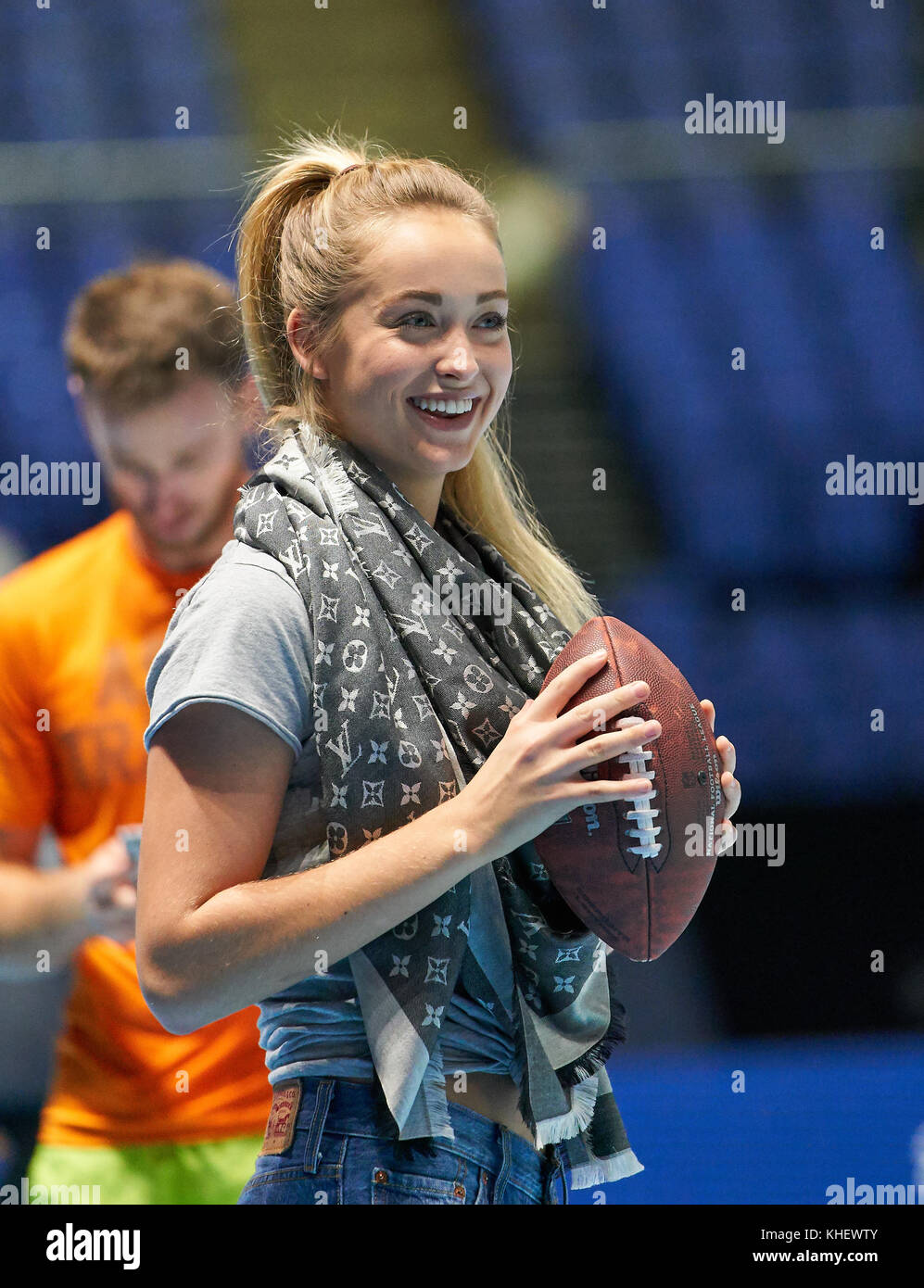 London, UK. 16th Nov, 2017. ATP Tennis, London, November 16, 2017 Jack Jack  SOCK, USA plays football at the warm-up Training with his girlfriend  Michala Burns Alexander (Sascha) ZVEREV, GER vs Jack