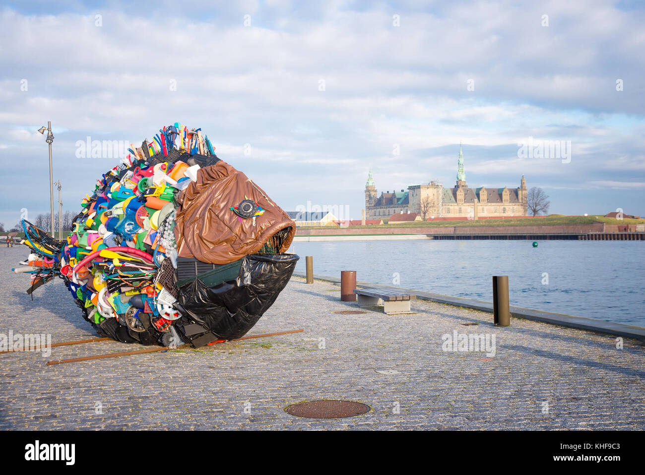 Fish monument hi-res stock photography and images - Alamy