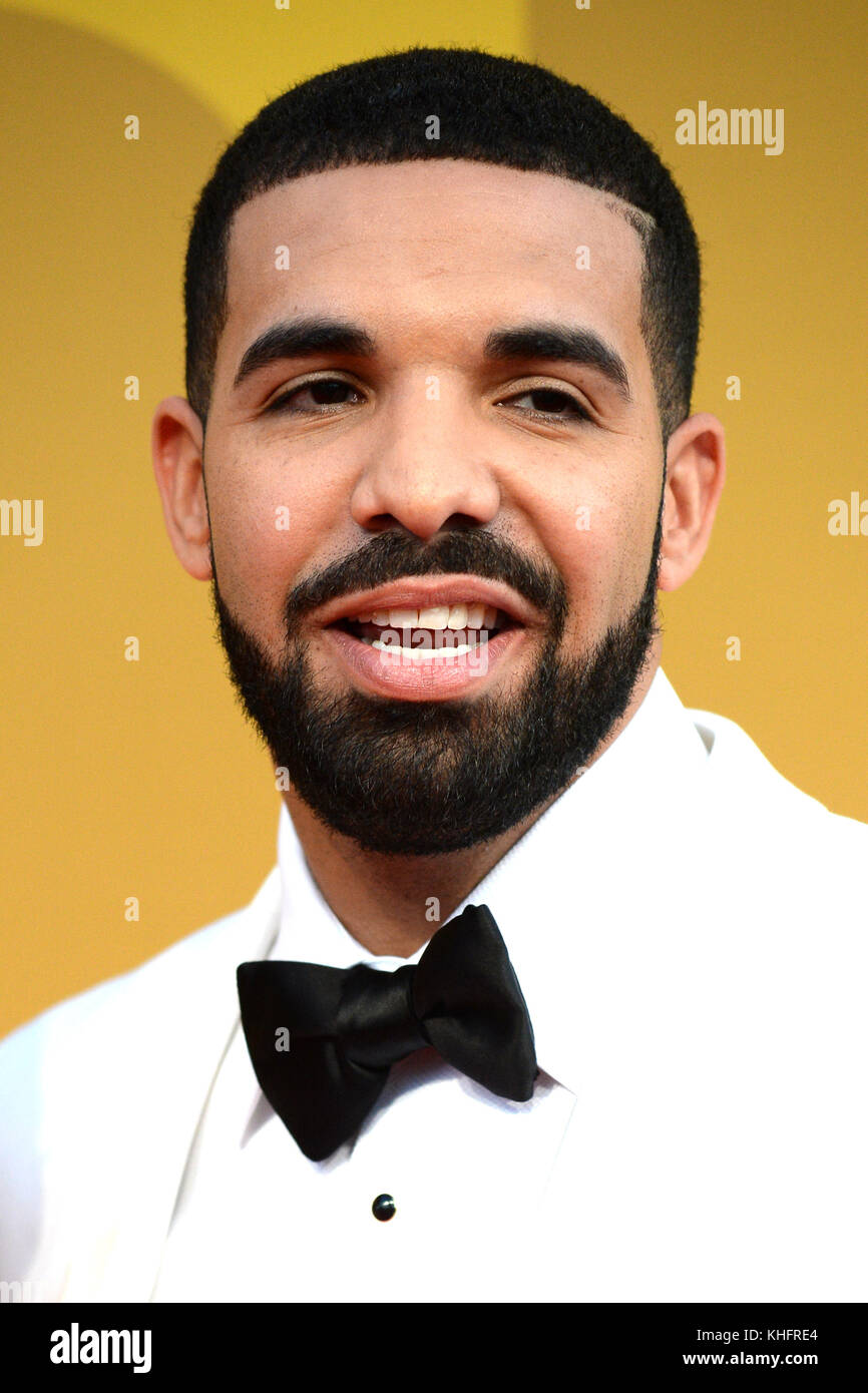 NEW YORK, NY - JUNE 26: Drake  attends the 2017 NBA Awards at Basketball City - Pier 36 - South Street on June 26, 2017 in New York City    People:  Drake   Transmission Ref:  MNC76 Stock Photo