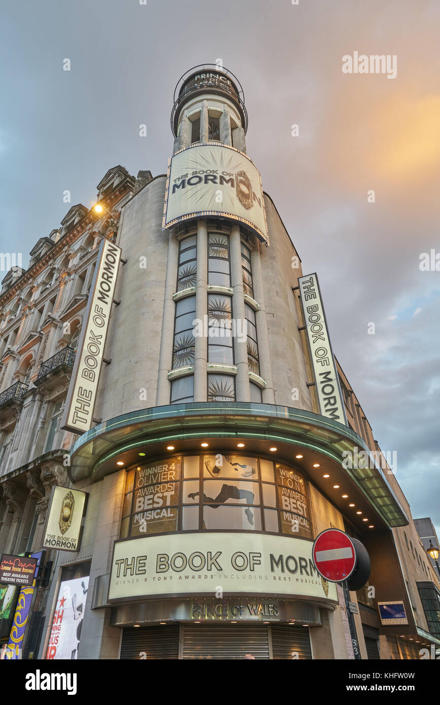 prince of wales theatre london Stock Photo Alamy