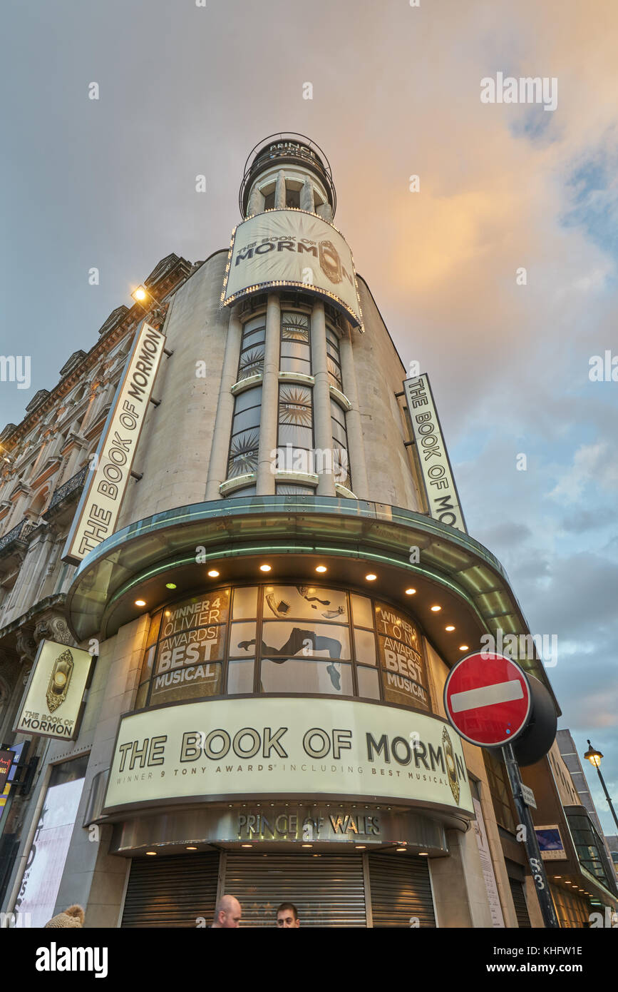 prince of wales theatre london Stock Photo Alamy