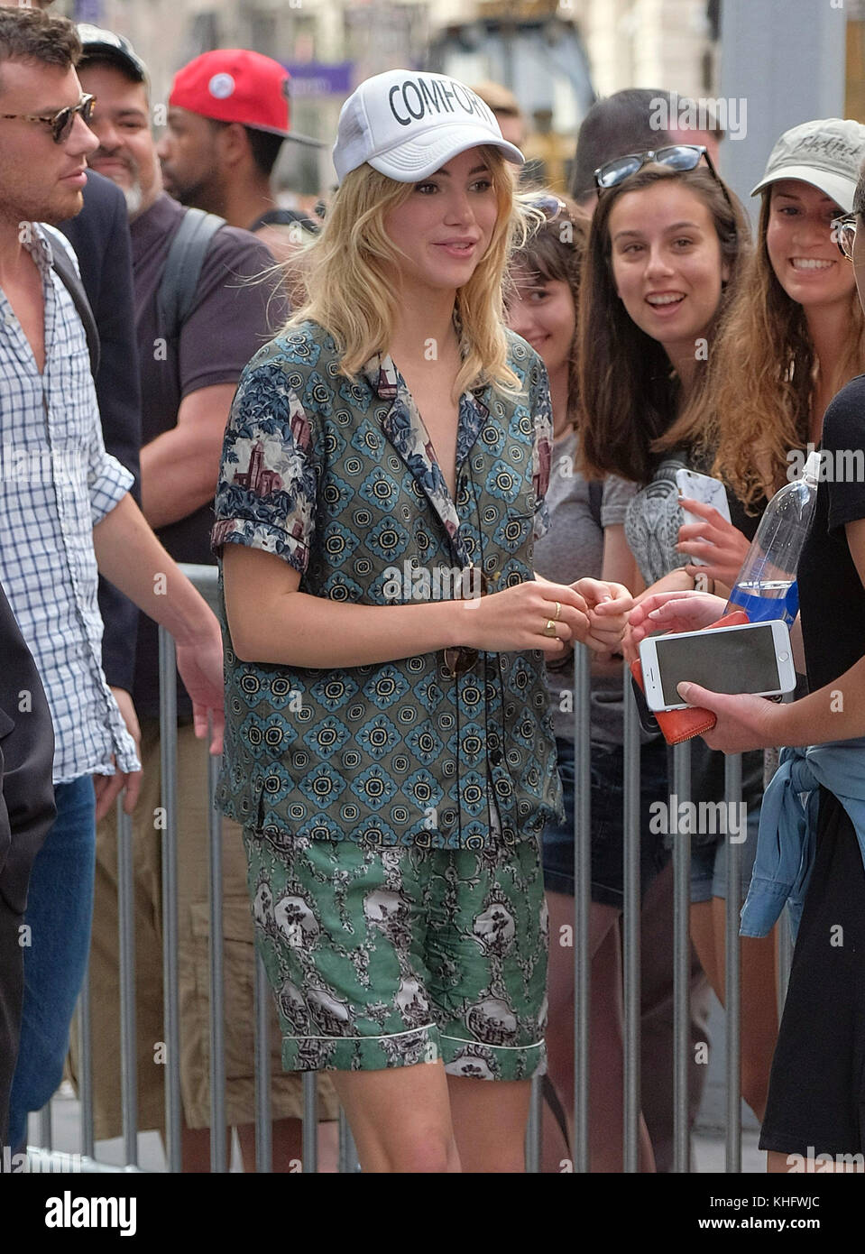 NEW YORK, NY - JUNE 21: Actress Suki Waterhouse look horrible in an