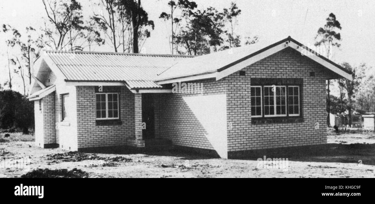 2 228942 Brick house at Wondai, 1952 Stock Photo
