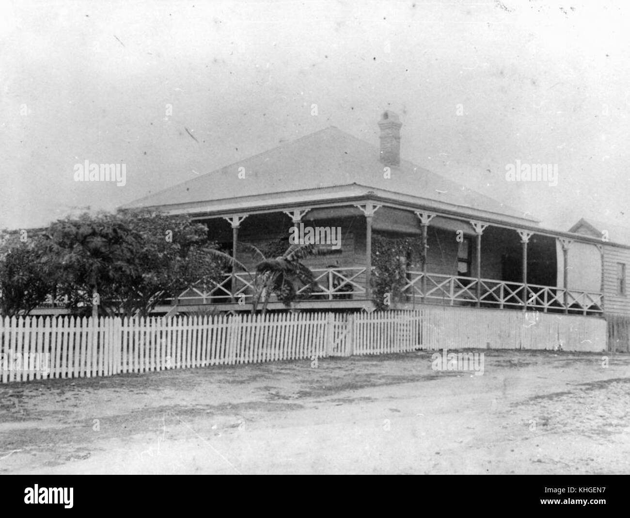 1 45695 Unidentified colonial residence in Charters Towers, ca. 1888
