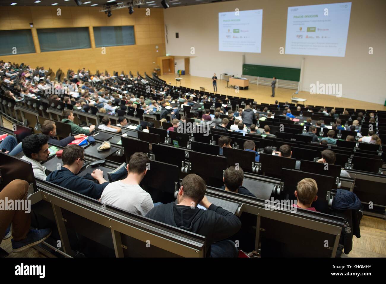 Dresden, Germany. 16th Nov, 2017. Students sit at a lecture at the University of Dresden, Germany, 16 November 2017. Higher costs for personnel as well as fewer student numbers have chased the cost for students in Saxony to new heights. Credit: Sebastian Kahnert/dpa-Zentralbild/dpa/Alamy Live News Stock Photo