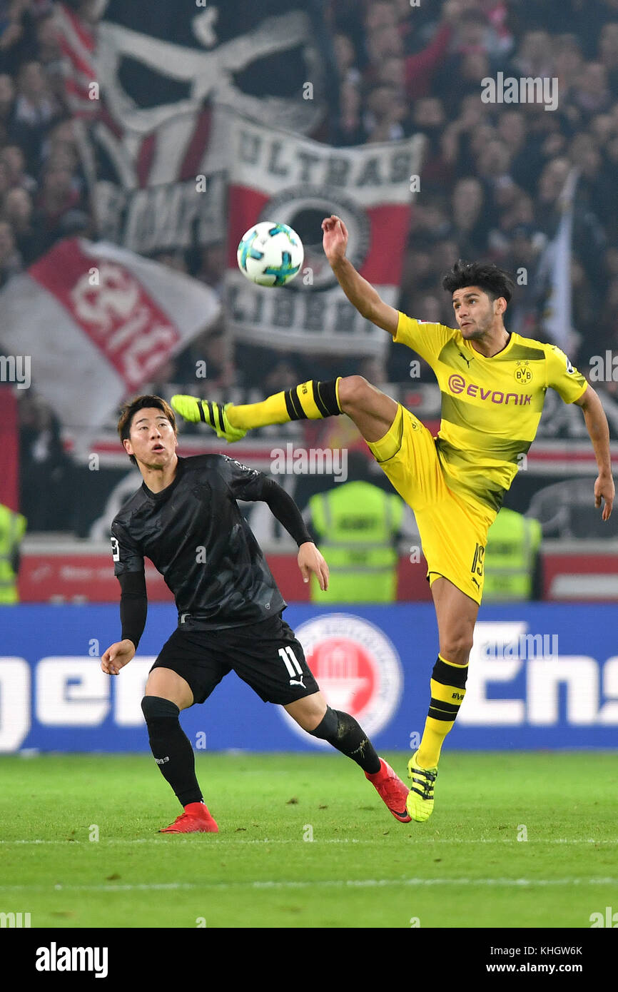 Mahmoud Dahoud (Borussia Dortmund),Aktion,duels versus Takuma Asano