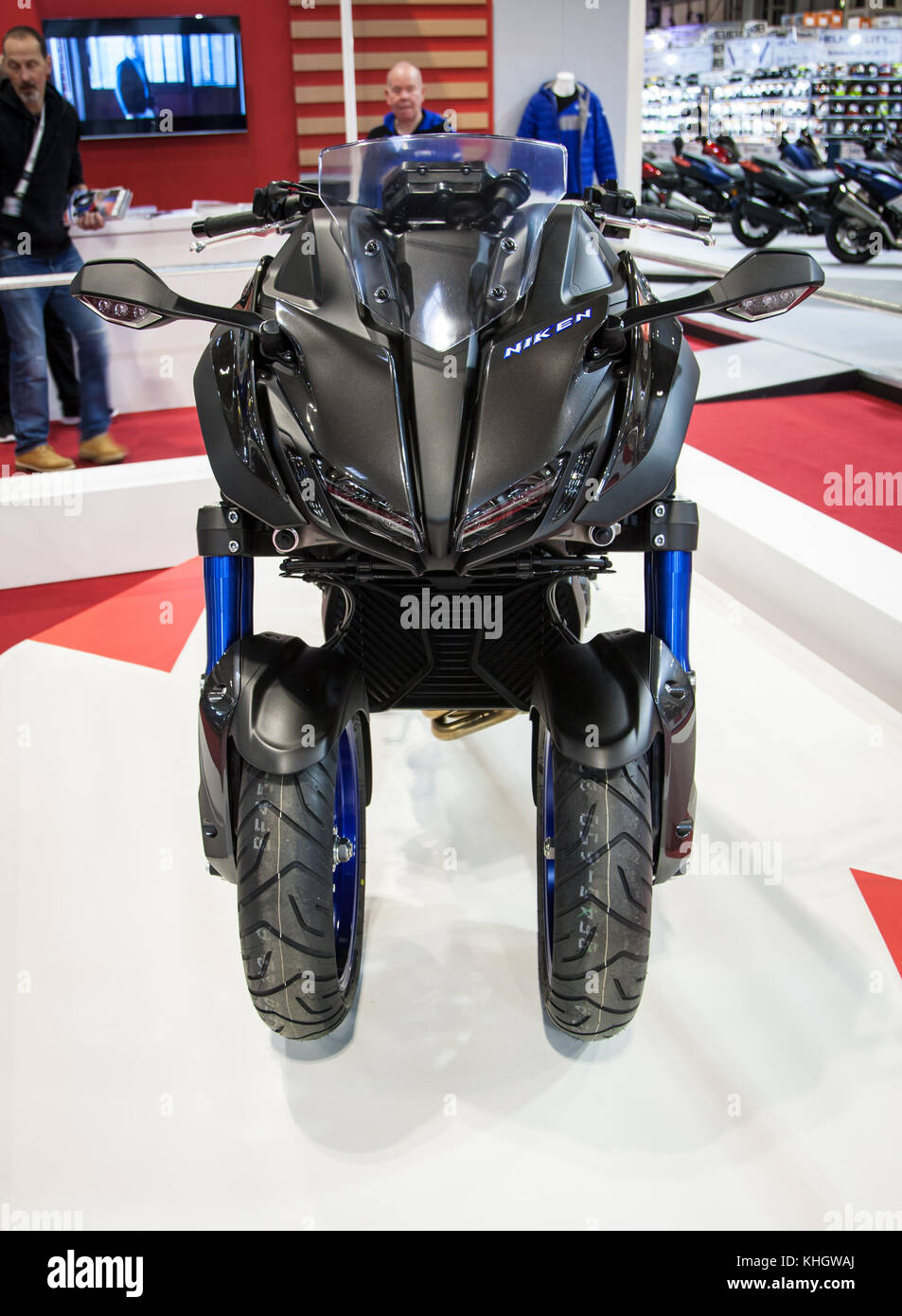 Birmingham, UK. 18th Nov, 2017. The brand new Yamaha Niken a three wheeled  motorbike from Yamaha based on the MT-09 Credit: steven roe/Alamy Live News  Stock Photo - Alamy