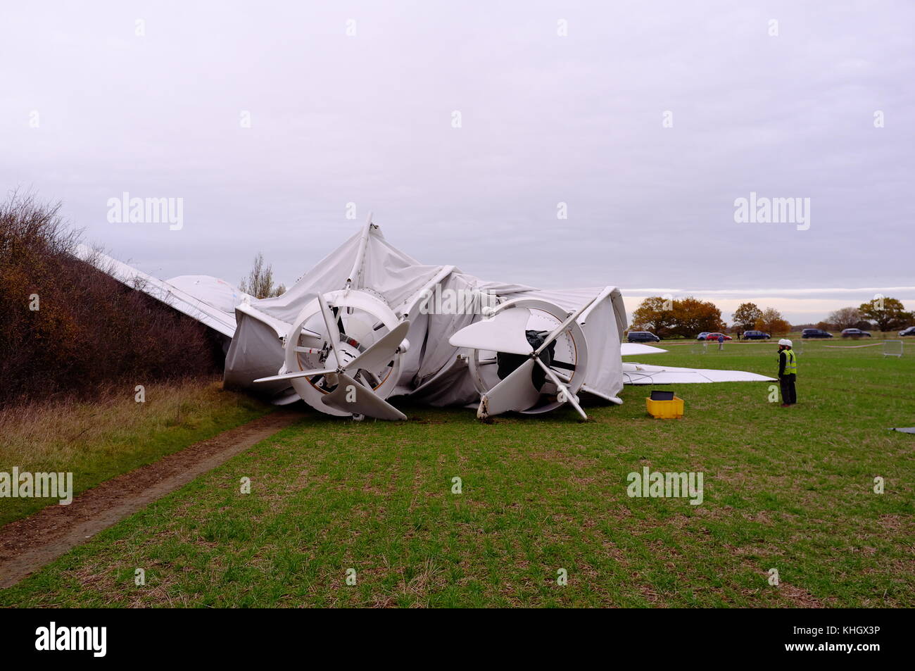 Bedfordshire UK, 18th November 2017. Disaster for the Worlds largest Airship, the AIRLANDER 10  which is thought to have broken away from it mooring and ripped through a perimeter fence topped with barbed wire, now lies in a farmers field looking like the corpse of a great white whale. Cardington, Bedfordshire, England UK. Stock Photo