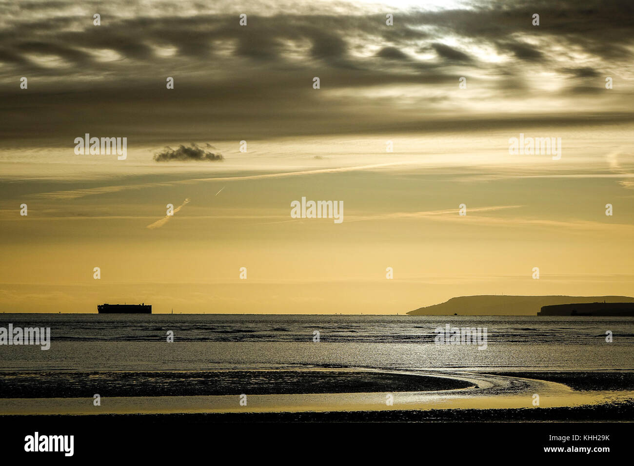 West Strand, West Wittering. 19th November 2017. High pressure
