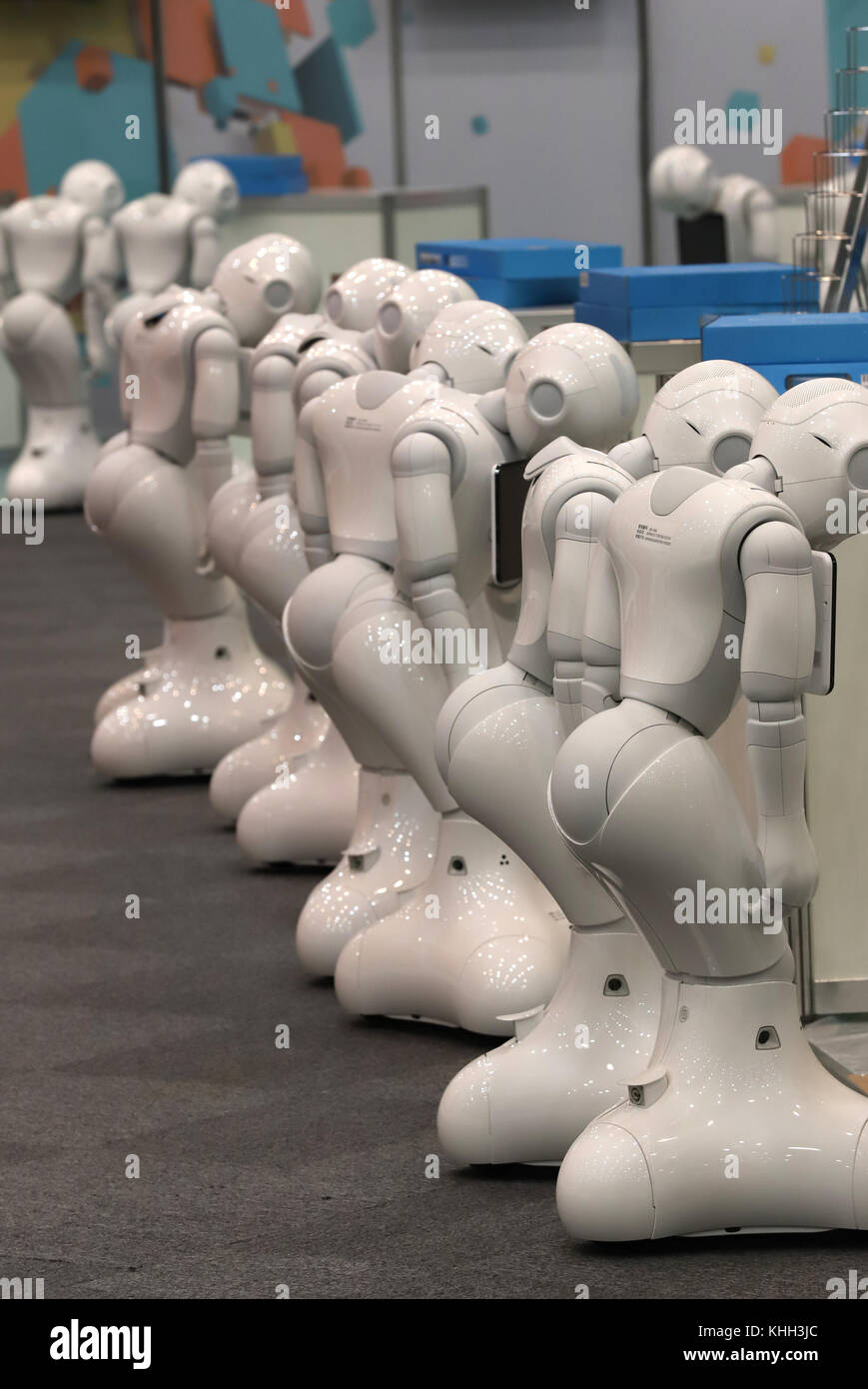 Humandoid robot hi-res stock photography and images - Alamy