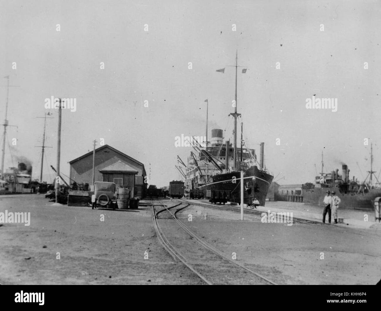 1 273247 Townsville wharves, ca. 1920 Stock Photo Alamy