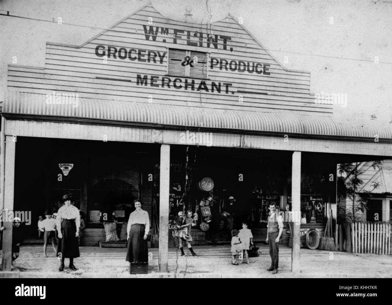 Old Merchant In Store Merchant grocery store Black and White Stock Photos & Images - Alamy