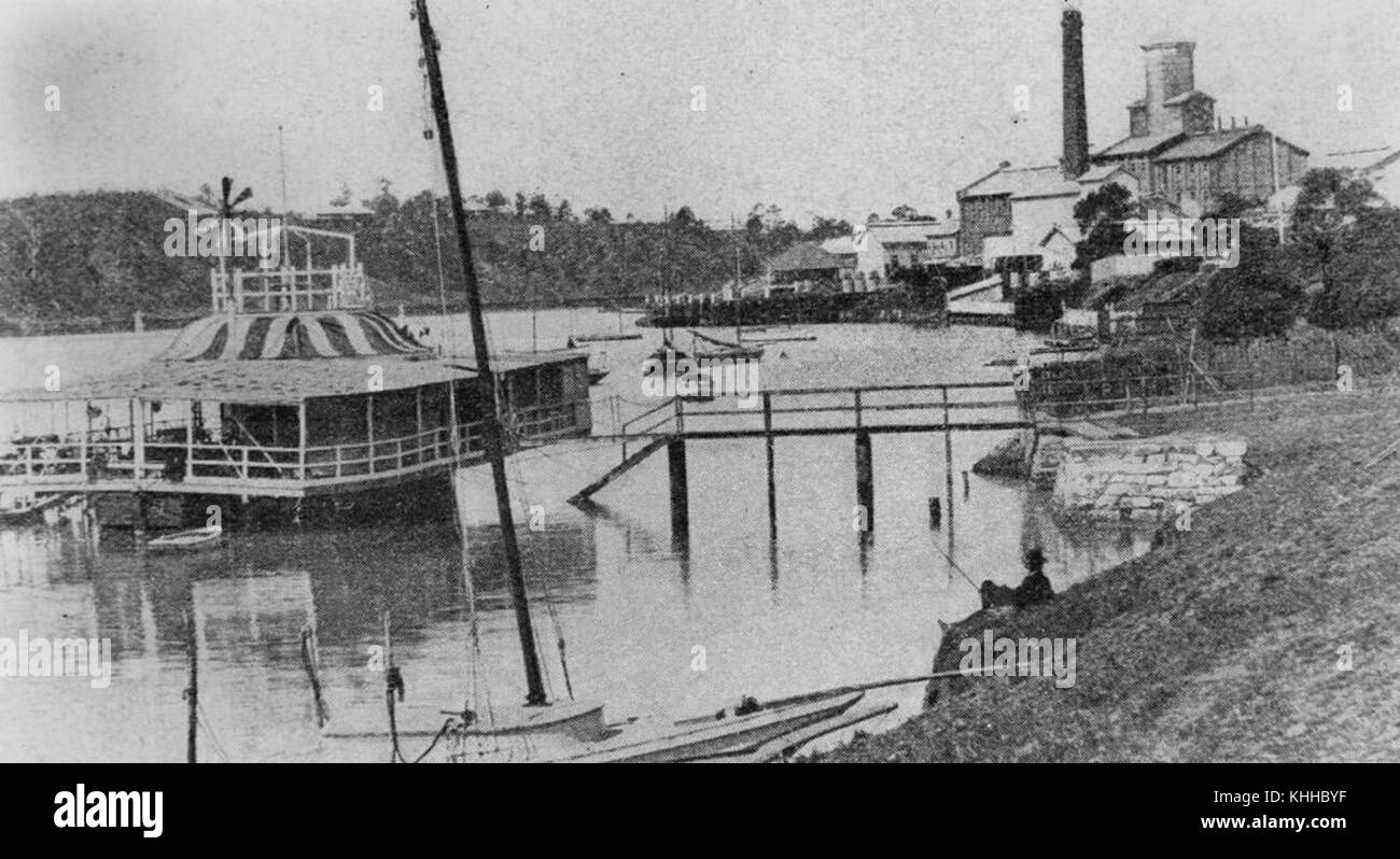 1 70315 Hawthorne ferry on the Brisbane River, 1907 Stock Photo Alamy
