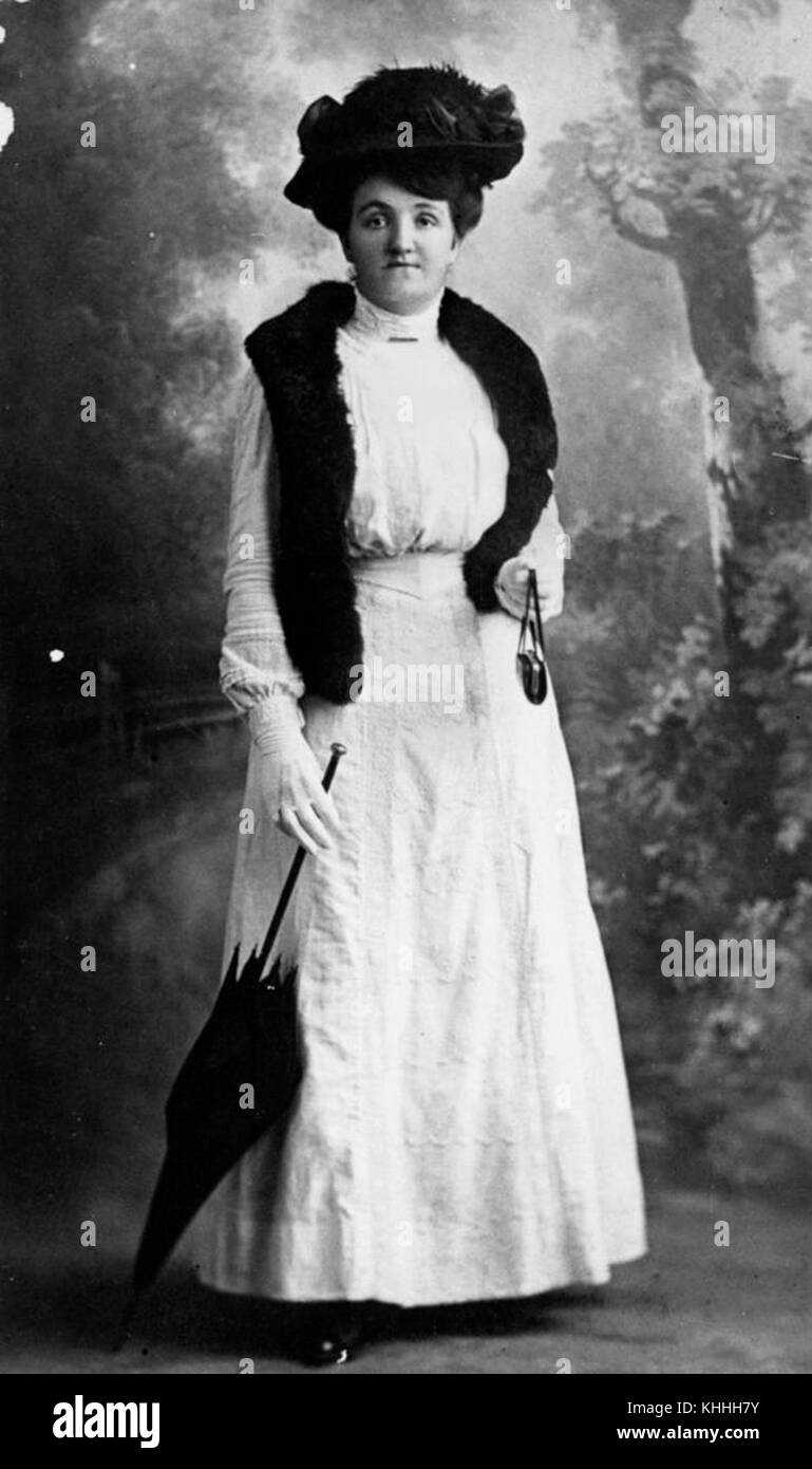 1 99836 Elegantly dressed Elsie Jensen from Wondai, ca. 1910 Stock Photo