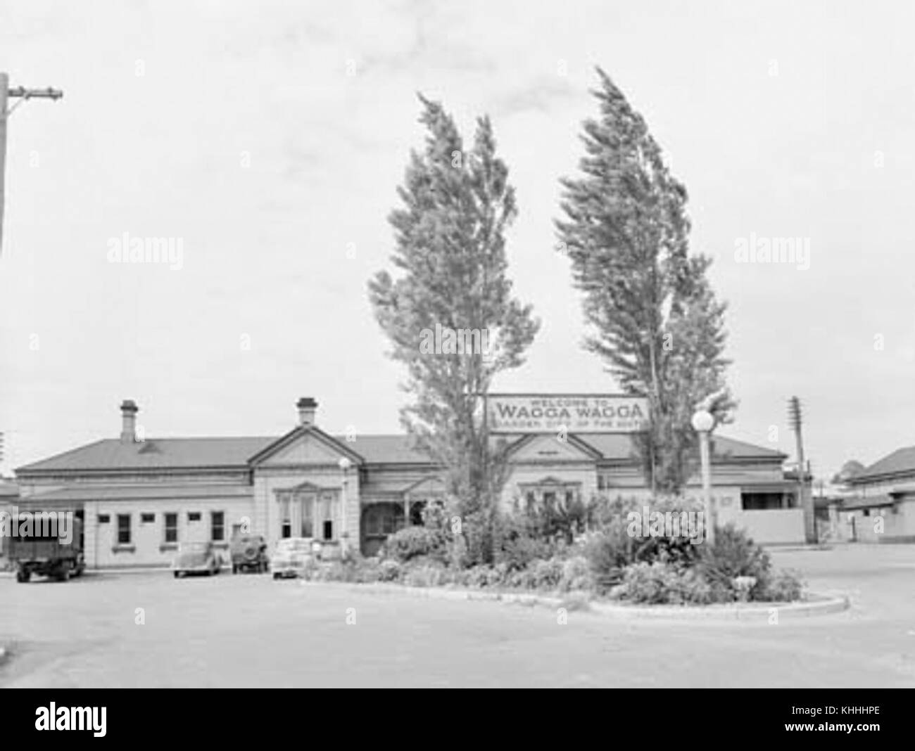 Wagga Wagga Railway Station in 1952, an important hub for transportation in New South Wales, Australia. The station was a central point for trains traveling between major cities, facilitating regional travel and commerce. Stock Photo