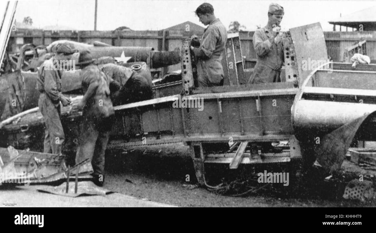 2 162971 American soldiers working on aircraft parts at the US Air