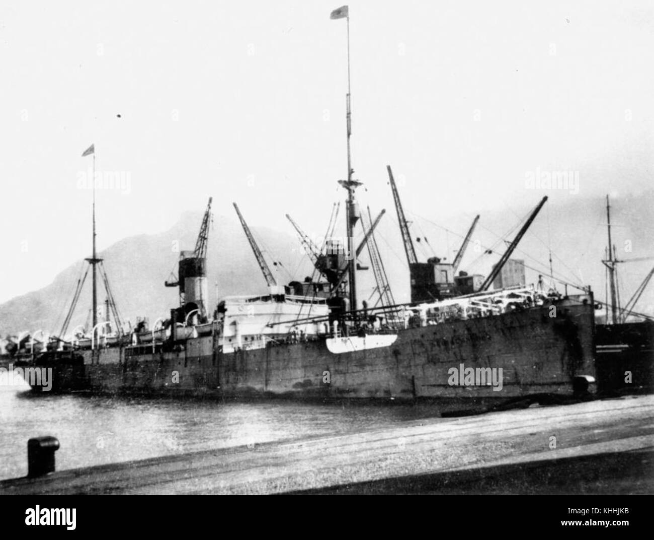 King ship hi-res stock photography and images - Alamy