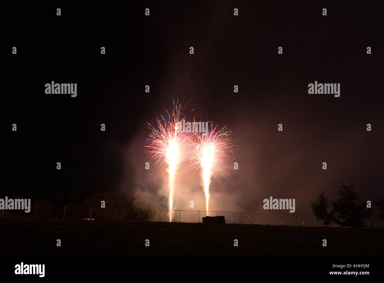 Fireworks display on Guy Fawkes day Stock Photo - Alamy