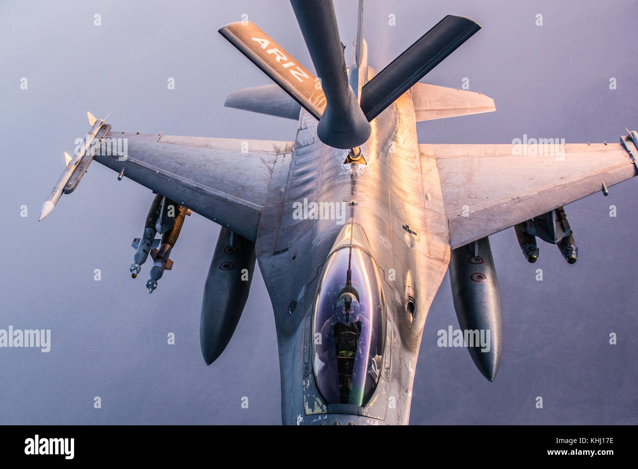 F-16 Fighting Falcon Refueling Stock Photo