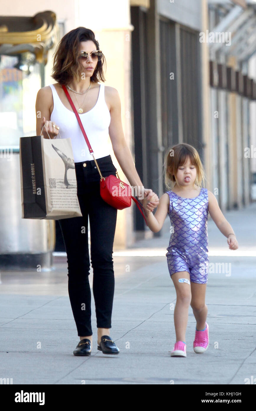 Jenna Dewan takes her daughter, Everly, to the Book Store in the Studio