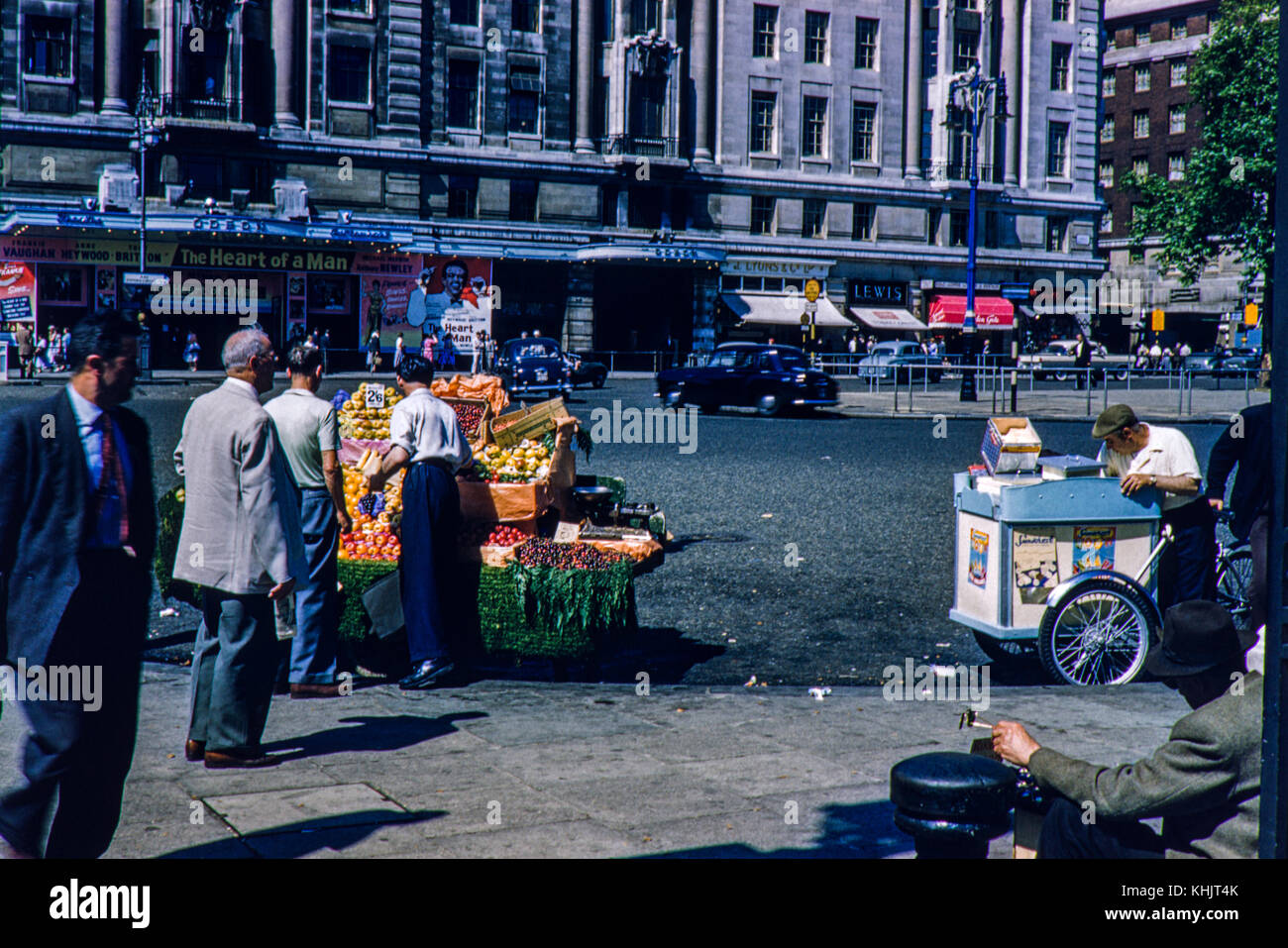 Fruit seller outside Marble Arch's Odeon Cinema. Image taken in 1959 Stock Photo