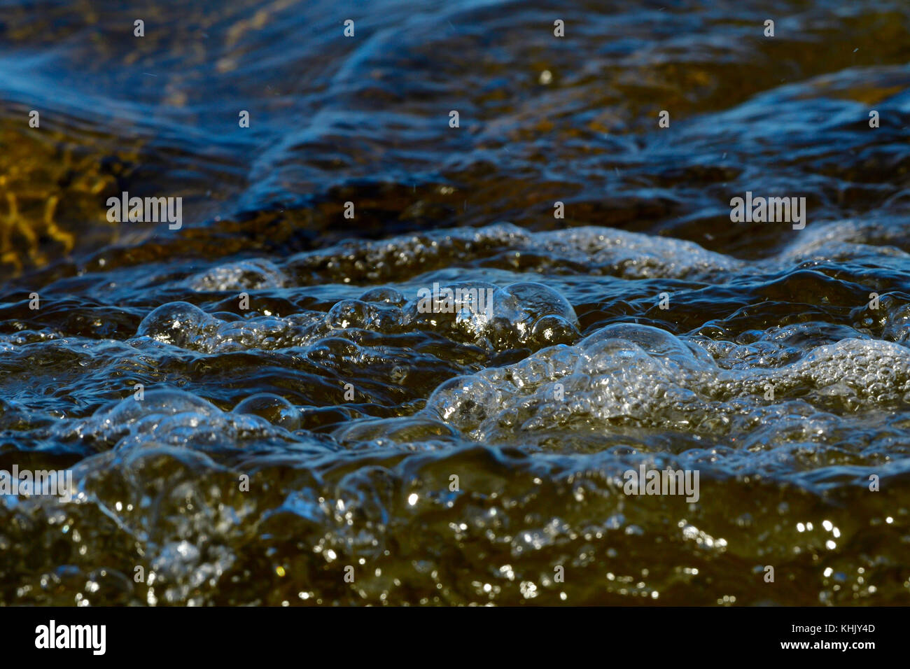 Glass Water Waves Moving Beautiful Cup Closeup Transparent Liquid Splashing  Stock Photo by ©stockbusters 608870064