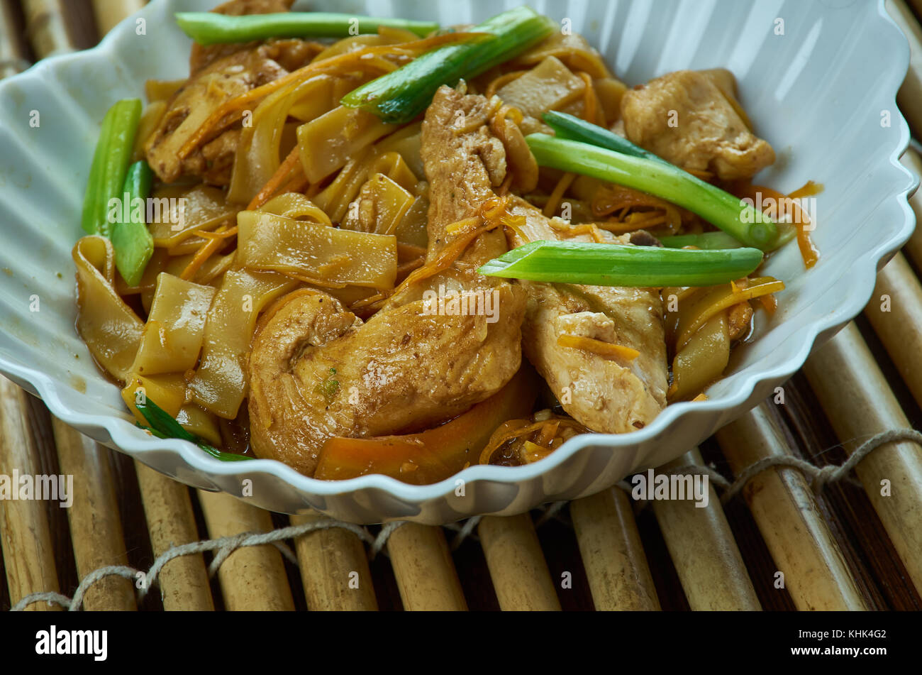 Leftover Chicken Stir Fry Filipino Stir Fry Noodles with Chicken