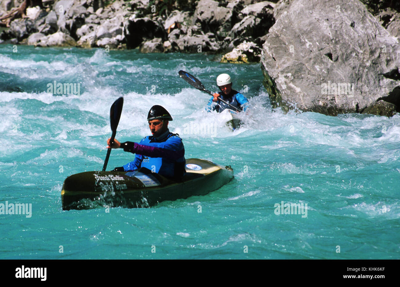 Slowenien, Bovec, Kajak-Fahrer auf dem Fluss Soca bei Bovec Stock Photo -  Alamy