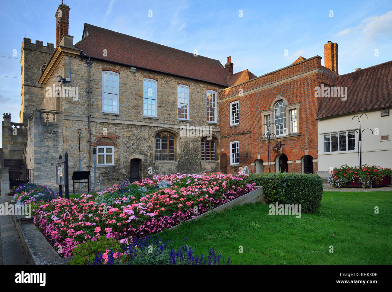 School Quadrangle with Guild Hall & Roysse Schoolroom, , Bridge Street, Abingdon Stock Photo