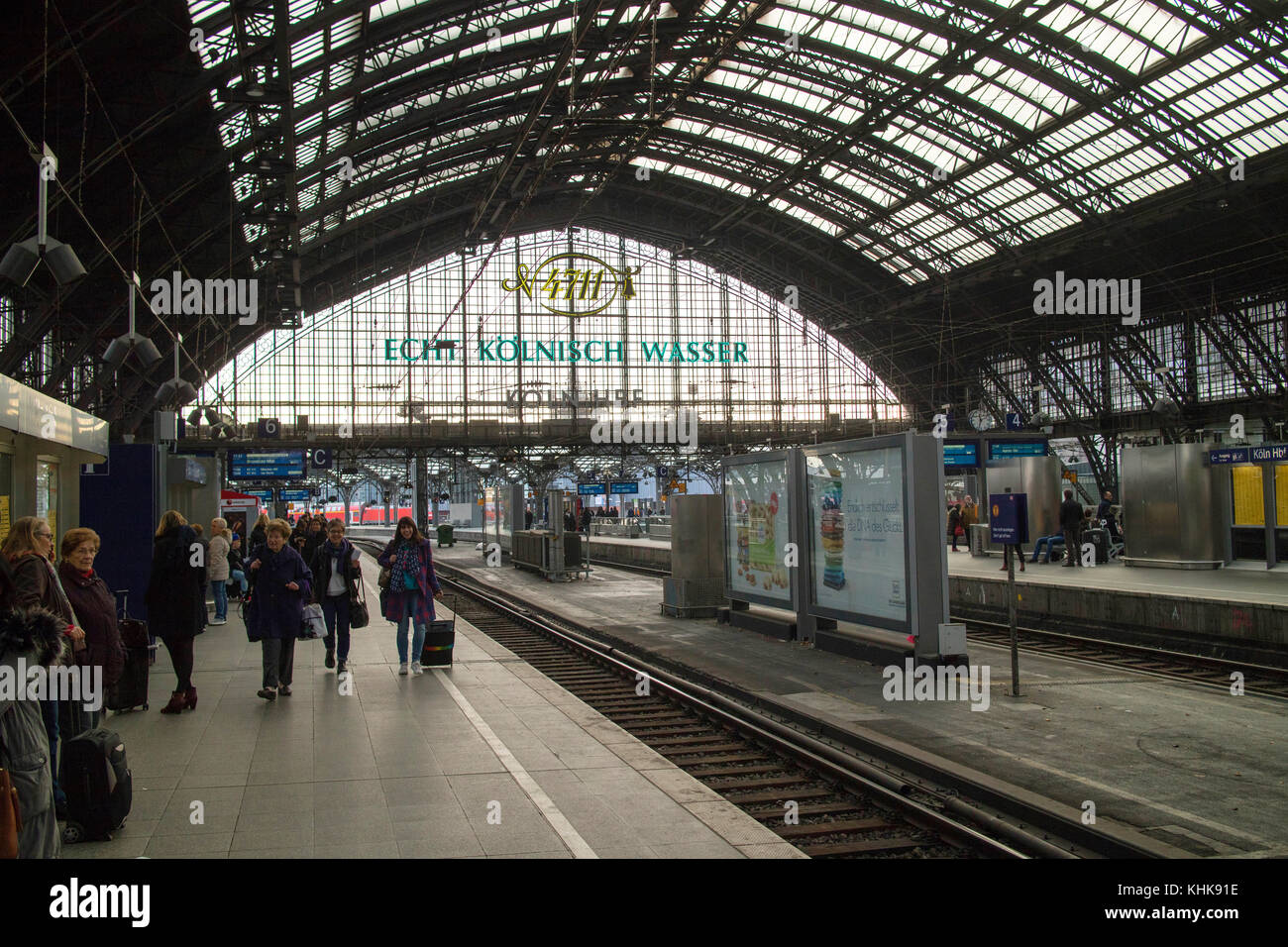 Cologne main train station, Innenstadt central city district and