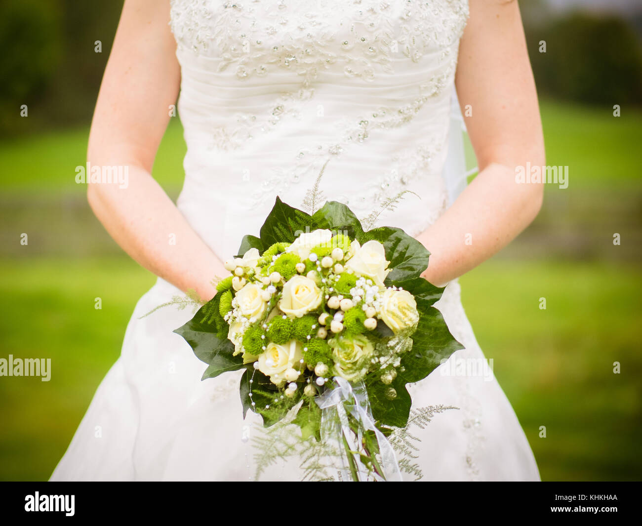 wedding flowers in hands Stock Photo Alamy