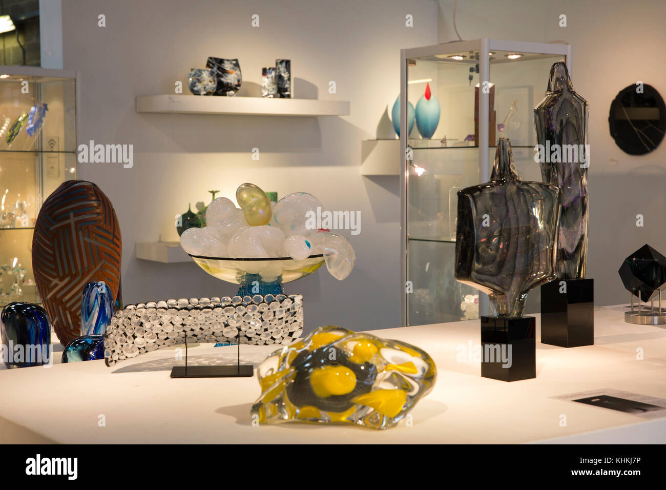 Glassblowing hires stock photography and images Alamy