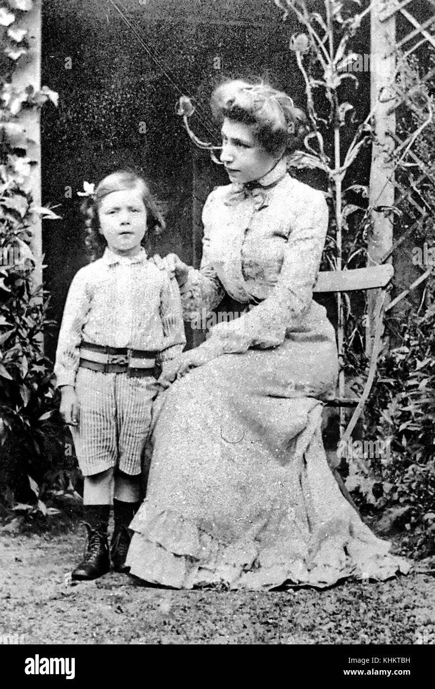 MIRRA ALFASSA (1878-1973) French religious follower of Sri Aurobindo photographer about 1902 withy her son Andre Stock Photo