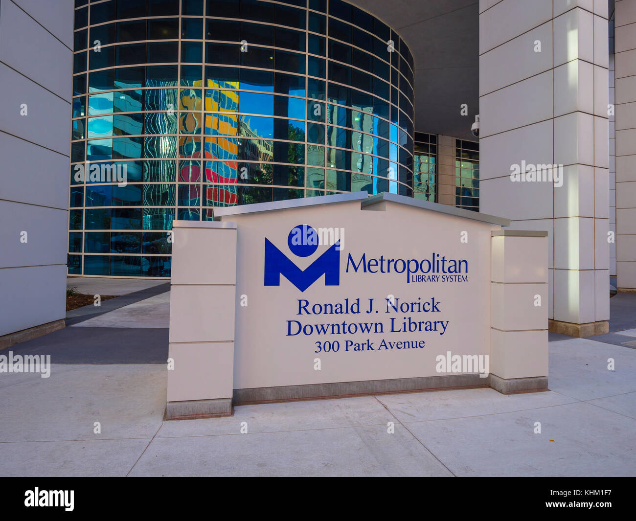 Metropolitan Library in Oklahoma City OKLAHOMA CITY / OKLAHOMA