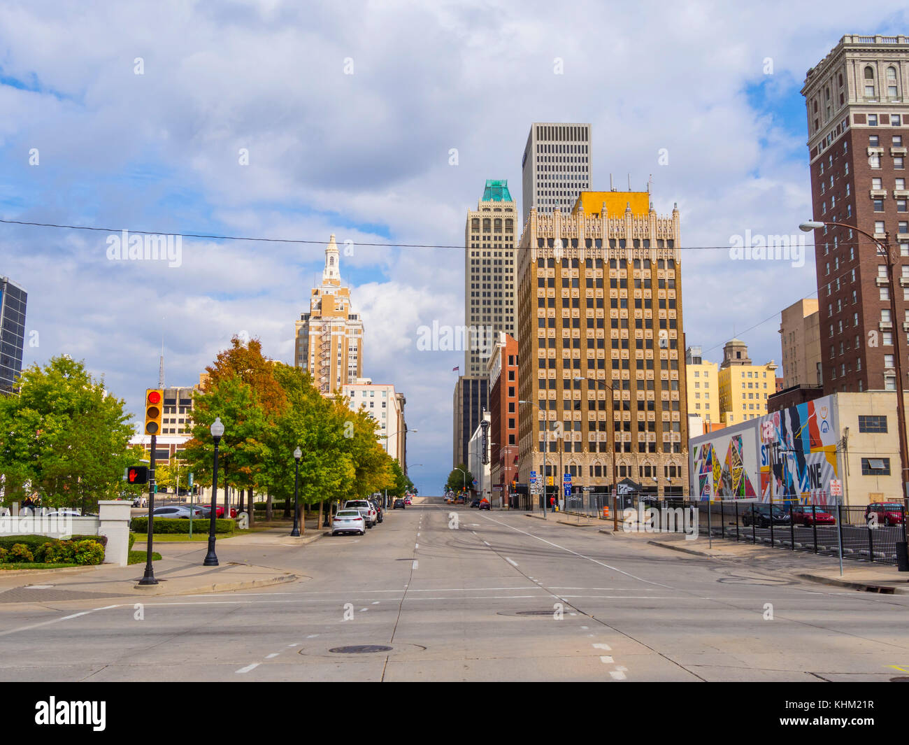 Street view in Tulsa Downtown - TULSA / OKLAHOMA - OCTOBER 17, 2017 Stock Photo