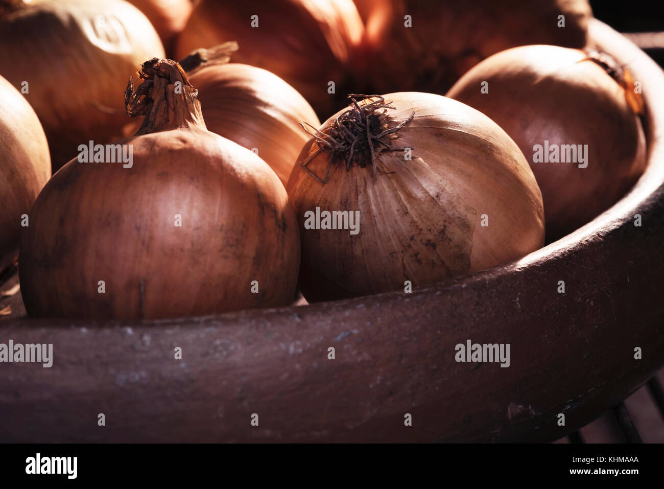 Bulbs Onion Oven Clay Pot Stock Photo Alamy