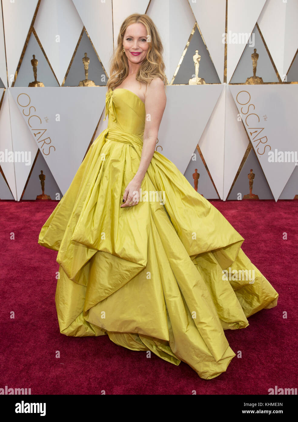 HOLLYWOOD, CA - FEBRUARY 26: Leslie Mann attends the 89th Annual Academy Awards at Hollywood & Highland Center on February 26, 2017 in Hollywood, California  People:  Leslie Mann  Transmission Ref:  MNC Stock Photo