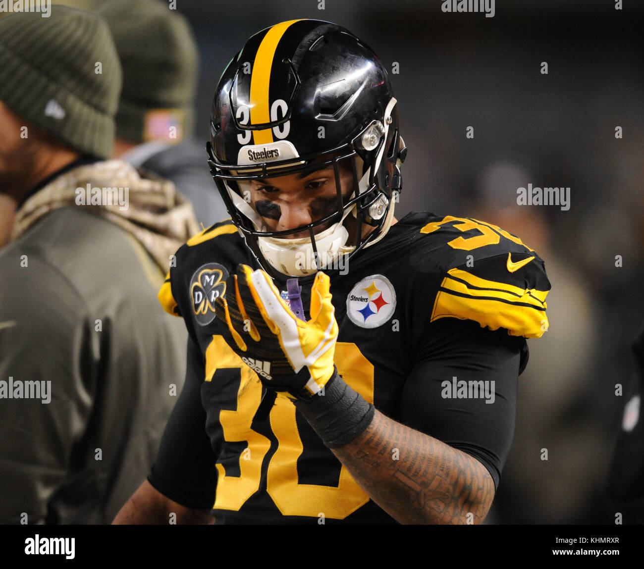 Nov 16th, 2017: Steelers James Conner #30 during the Tennessee Titans vs  Pittsburgh Steelers game at Heinz Field in Pittsburgh, PA. Jason  Pohuski/CSM Stock Photo - Alamy