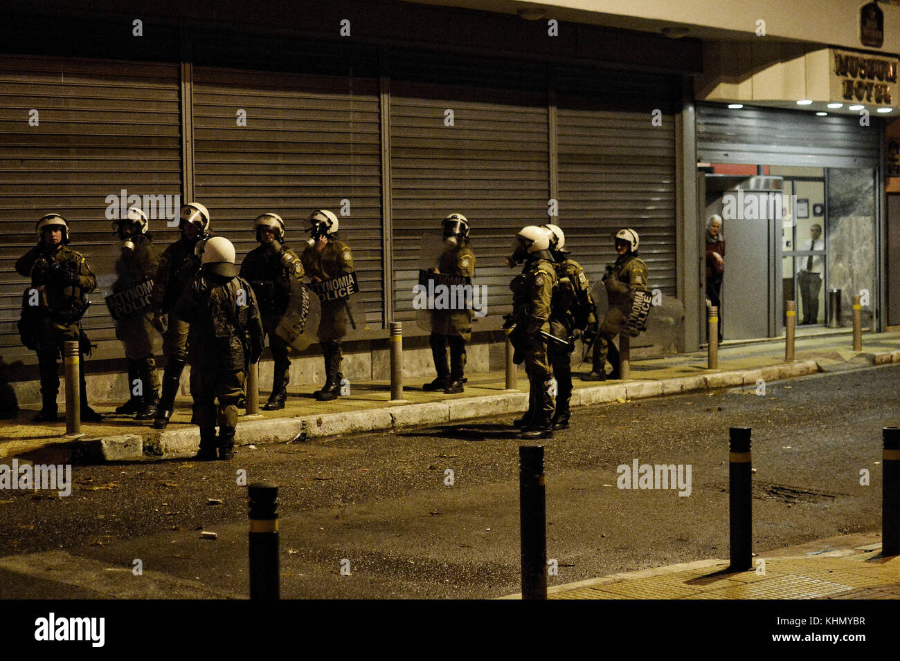 Athens, Greece. 17th Nov, 2017. Riot police seen outside of hotel ...