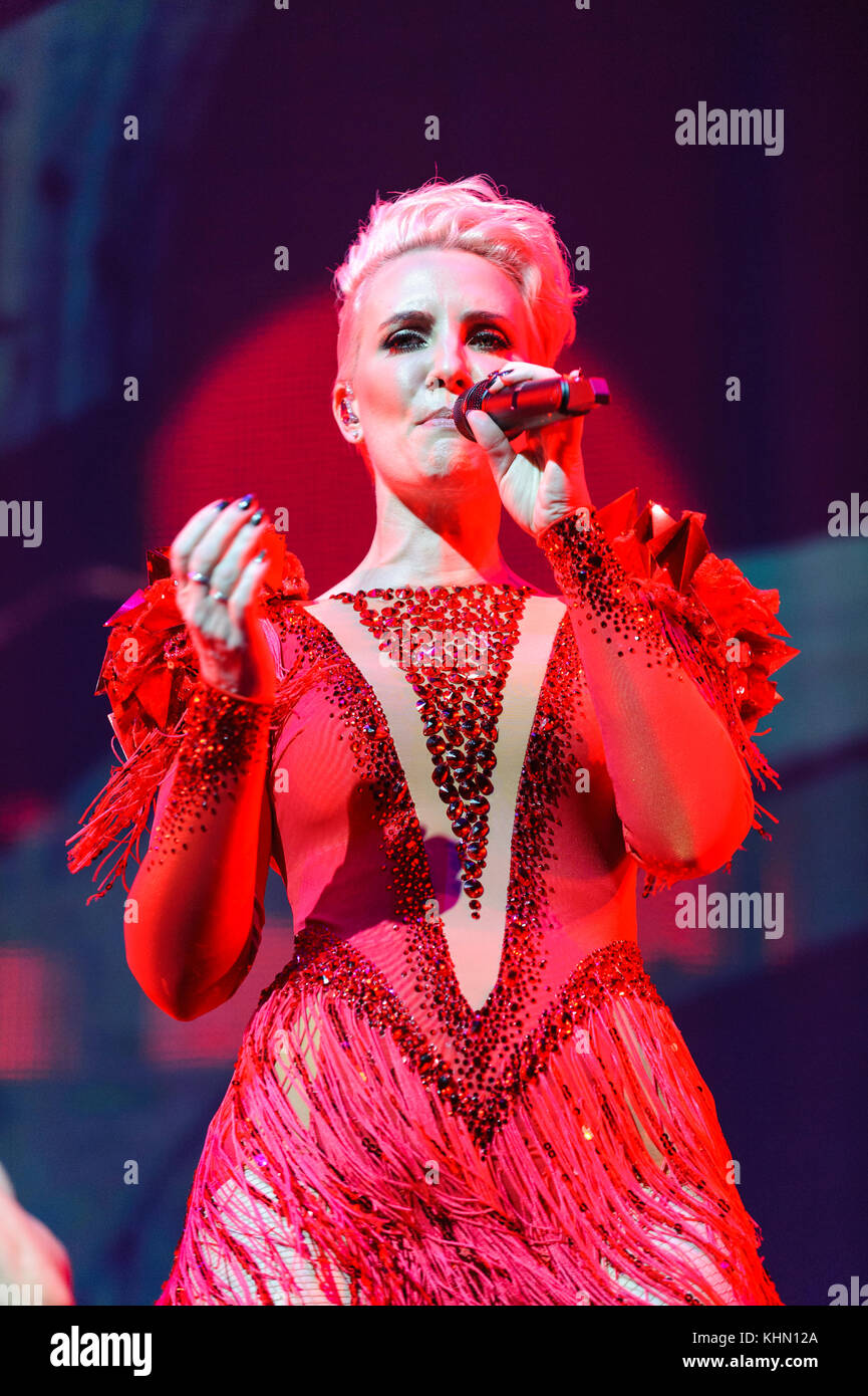 Claire richards steps performing live hi-res stock photography and ...