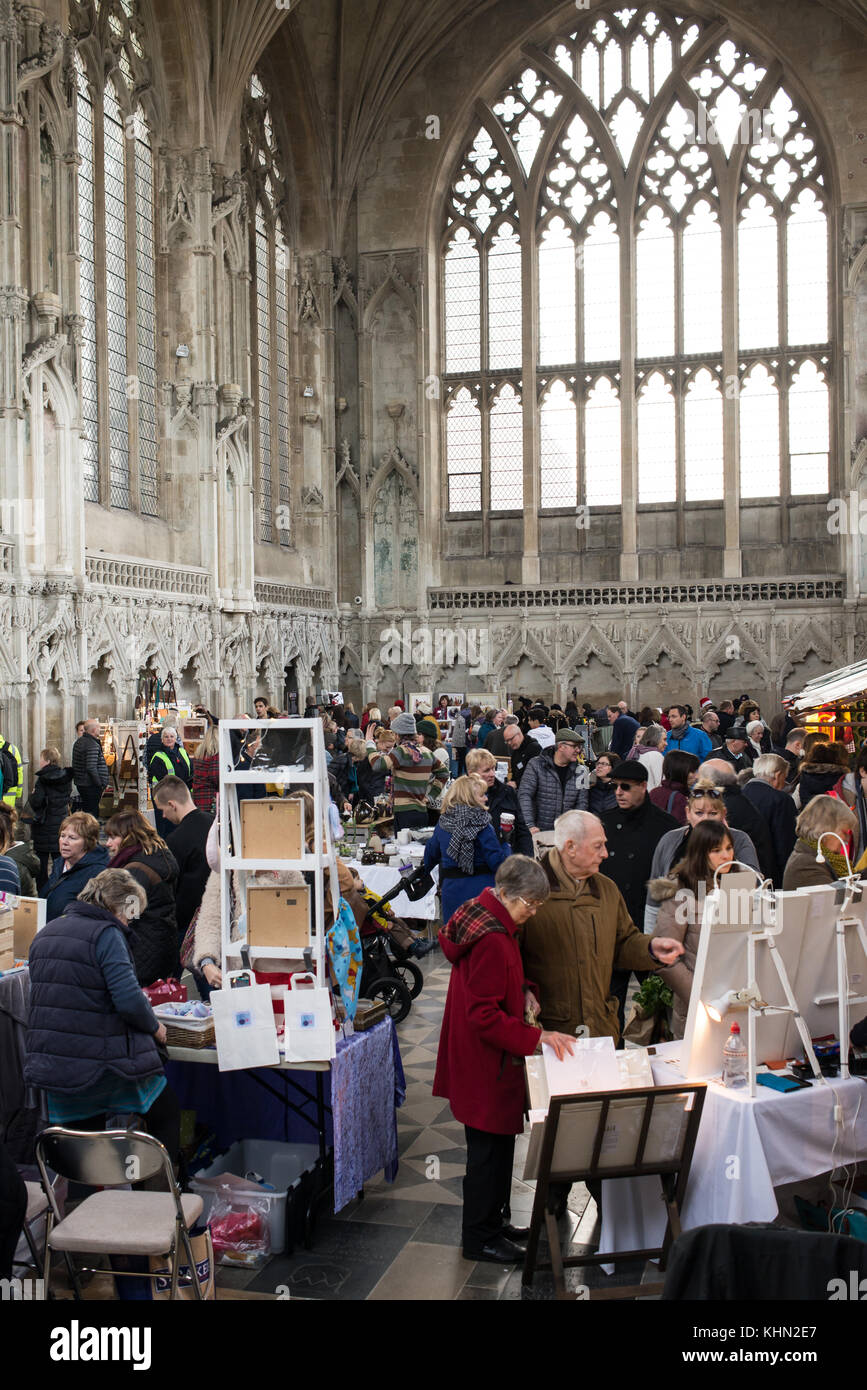 Ely Cathedral, Ely, UK. 18th Nov, 2017. People attending the Ely Cathedral Christmas Gift & Food