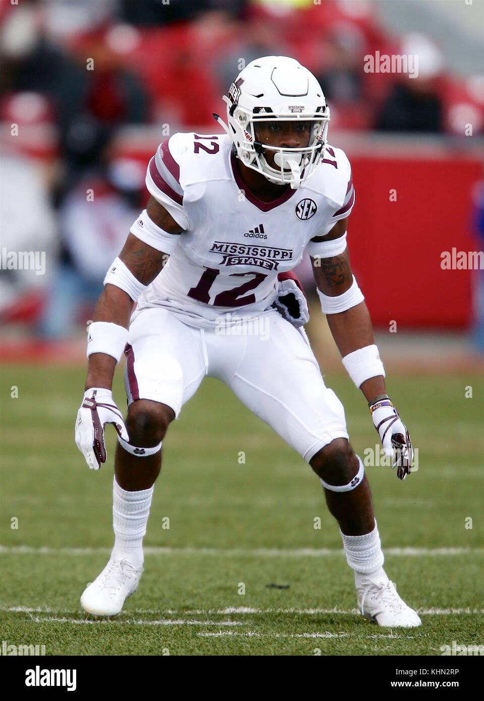 Nov 18, 2017: Mississippi State safety J.T. Gray #12 back peddles into position as the ball is snapped. The Mississippi State Bulldogs defeated the Arkansas Razorbacks 28-21 at Donald W. Reynolds Stadium in Fayetteville, AR, Richey Miller/CSM Stock Photo