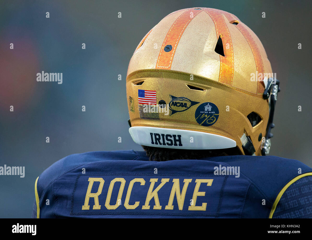 South Bend, Indiana, USA. 18th Nov, 2017. Notre Dame wears throwback  uniforms honoring Knute Rockne during NCAA football game action between the  Navy Midshipmen and the Notre Dame Fighting Irish at Notre