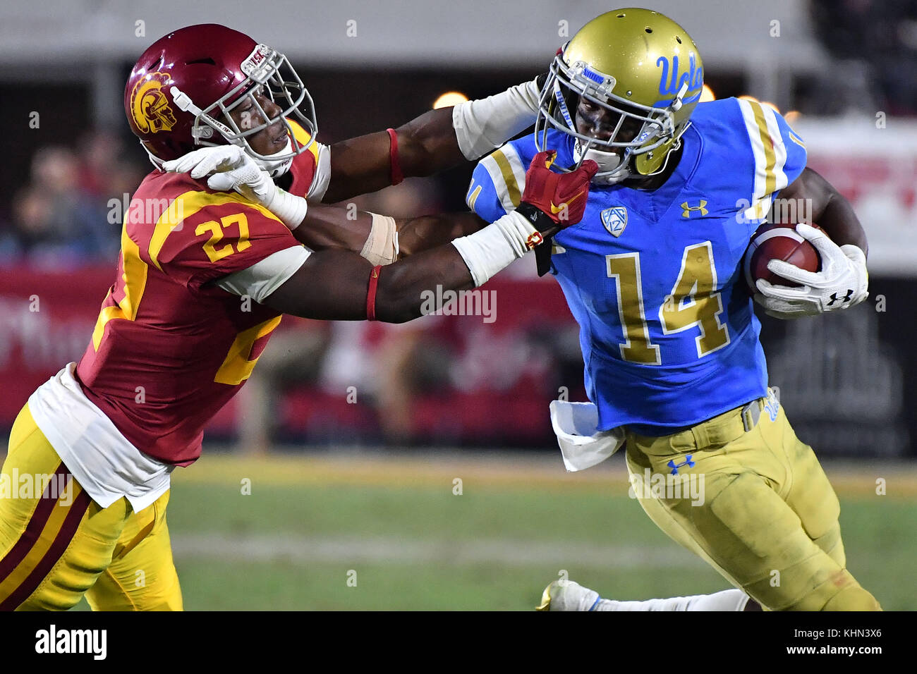Los Angeles, CA, USA. 18th Nov, 2017. UCLA Bruins wide receiver Theo