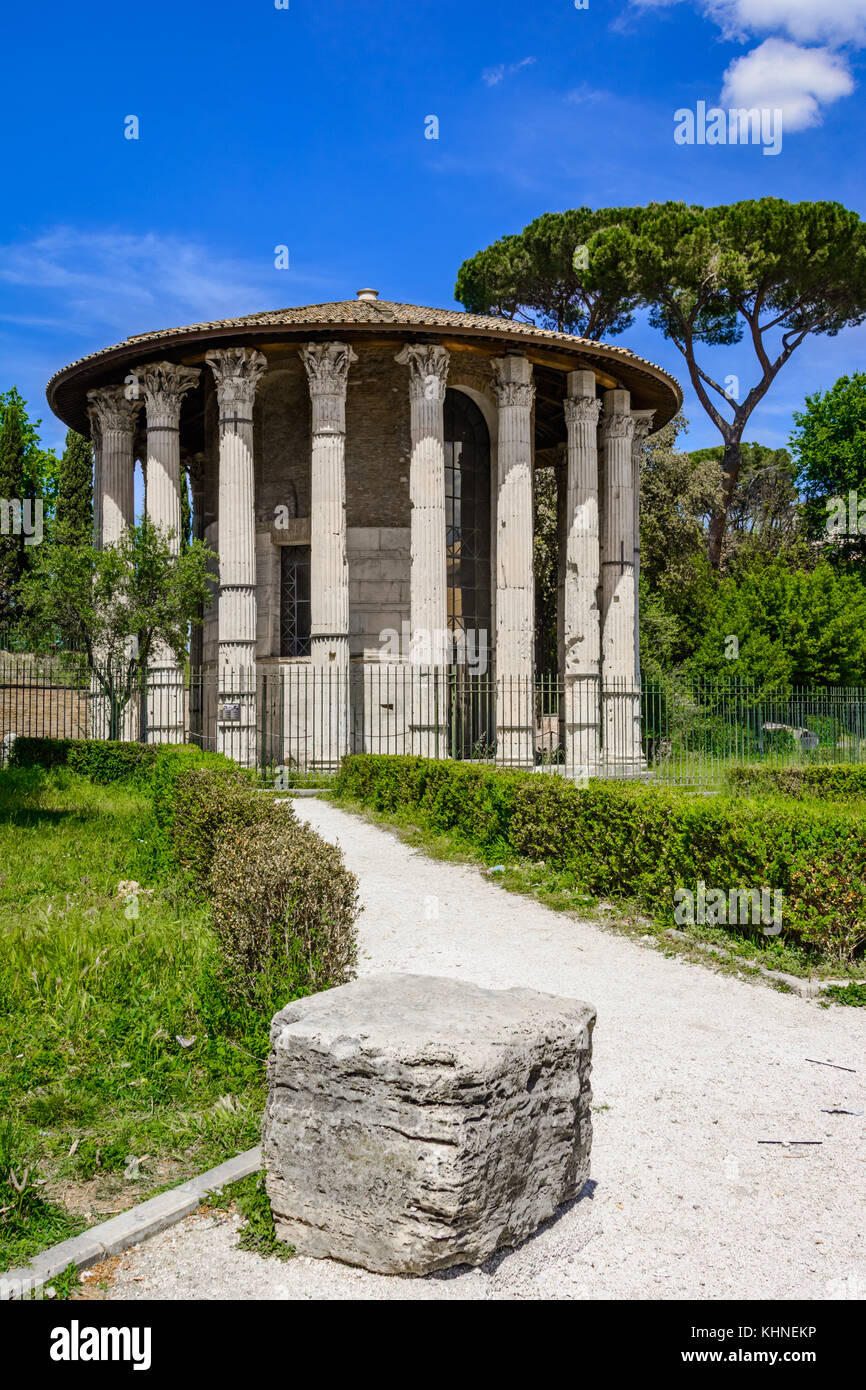 The Temple of Hercules Victor or Hercules Olivarius is an ancient edifice located in the Forum Boarium in Rome. Italy Stock Photo
