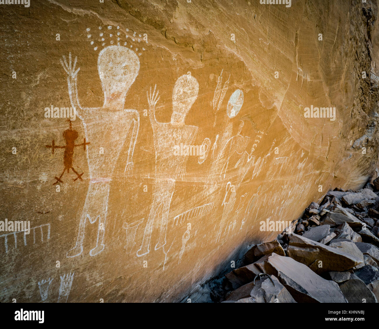 Petroglyphs made by Ancestral Puebloans, Grand Gulch, Cedar Mesa, Bears