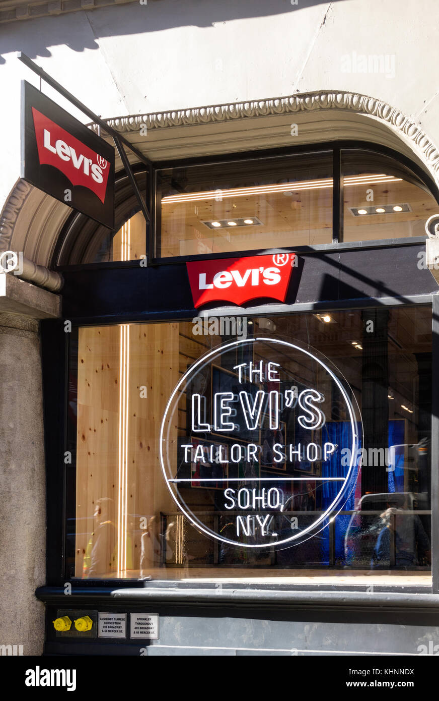 Levi's Tailor Shop in SoHo in New York City Stock Photo - Alamy