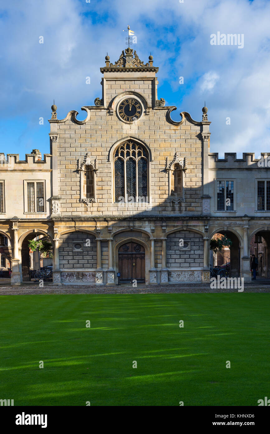 Old Court at Peterhouse College, the oldest college of Cambridge University. The building is the college chapel. Cambridgeshire, England, UK. Stock Photo