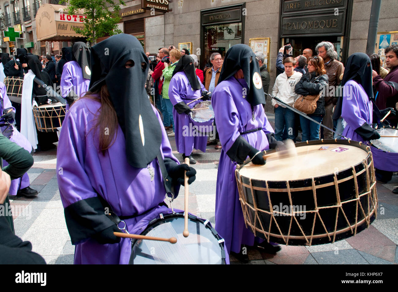 Drumming during a Holy Week procession. Madrid, Spain. Stock Photo
